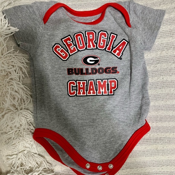 Georgia bulldog baby bundle - Picture 3 of 5